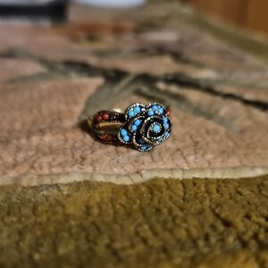 Elegant TURQUOISE and CORAL  Floral Ring